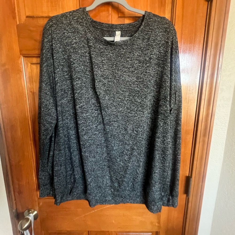 Athleta Mindful Pullover in Heather Grey